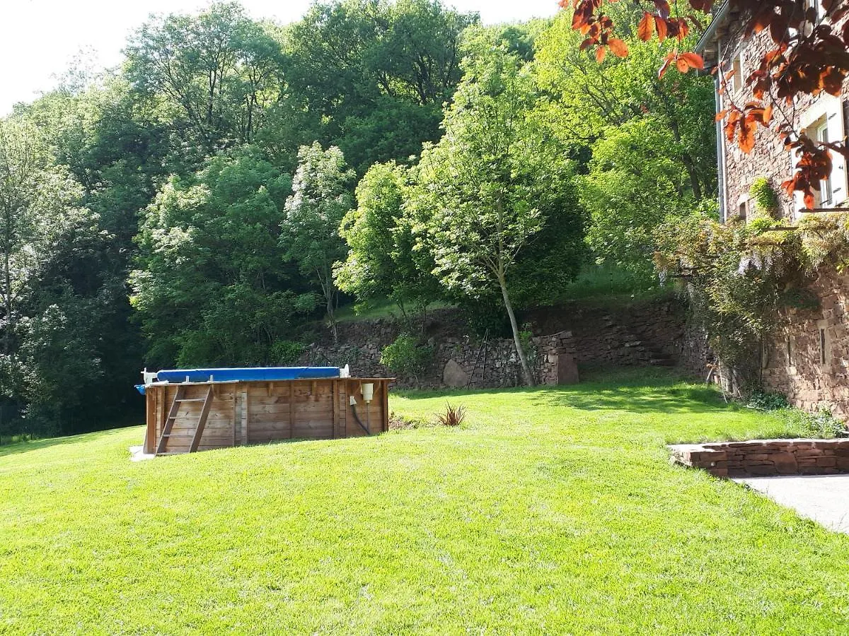 Holiday home Gite Les Paredous Broquies France